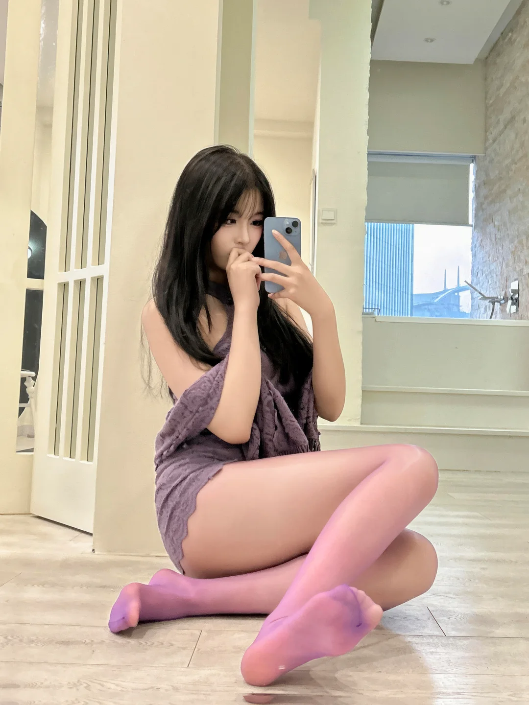 轩萧学姐 - No.079 紫色旗袍红丝 [74P,1V-499MB] tg@simisebaisi 【丝足阁】073.webp